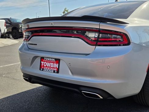 Used 2022 Dodge Charger SXT w/ Blacktop Package RWD image 5