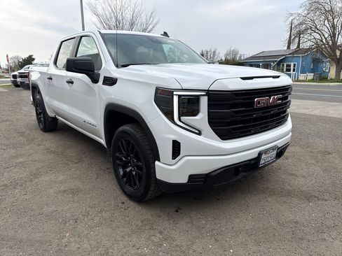 Used 2025 GMC Sierra 1500 Pro w/ Graphite Edition image 7