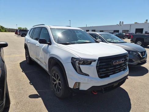 Used 2024 GMC Acadia AT4 w/ Luxury Package AWD/4WD image 3