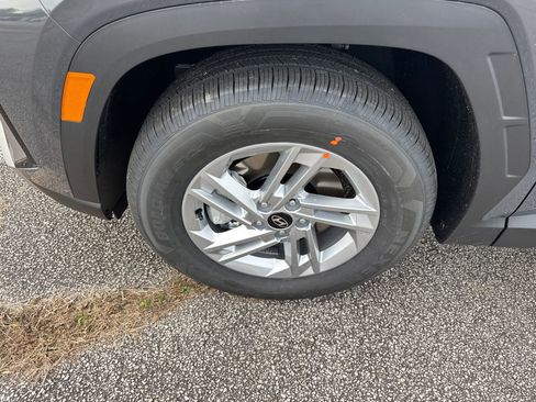 New 2026 Hyundai Tucson SE image 11