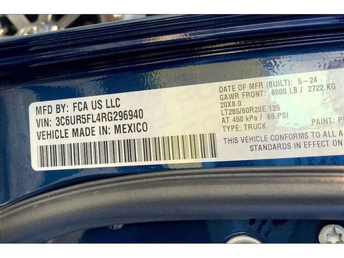 Used 2024 RAM 2500 Laramie w/ Night Edition image 35