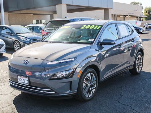 Certified 2023 Hyundai Kona SE w/ Cargo Package image 3