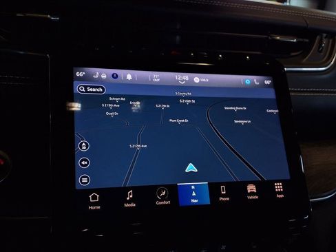 Used 2021 Jeep Grand Cherokee L Overland w/ Luxury Tech Group IV image 23