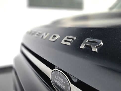 Used 2023 Land Rover Defender 110 X AWD/4WD image 20