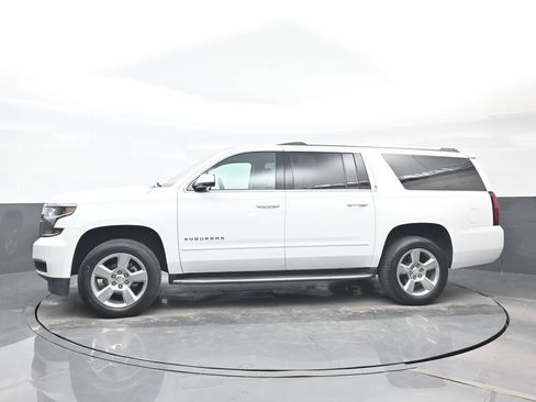 Used 2018 Chevrolet Suburban Premier RWD image 3