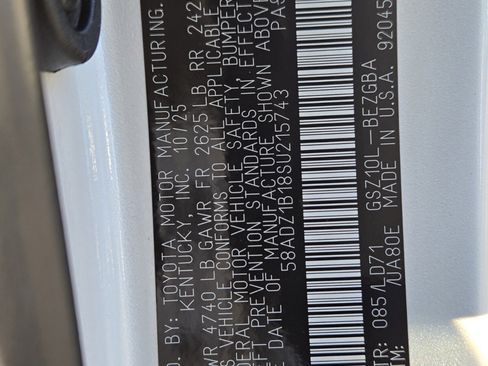 New 2025 Lexus ES 350 w/ Premium Package image 13