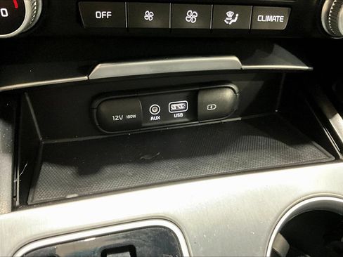 Used 2018 Kia Stinger GT2 AWD/4WD image 32