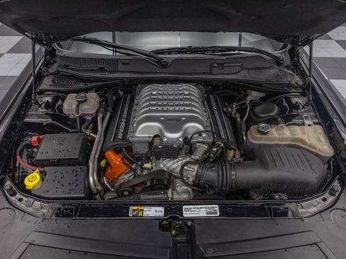 Used 2015 Dodge Challenger SRT Hellcat image 36