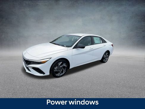 New 2025 Hyundai Elantra SEL image 8