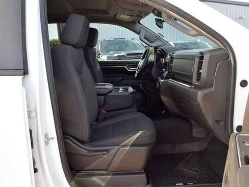 Used 2024 Chevrolet Silverado 1500 LT w/ Convenience Package II RWD image 21
