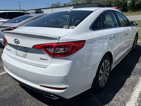 Used 2016 Hyundai Sonata Sport w/ Option Group 02 FWD image 4