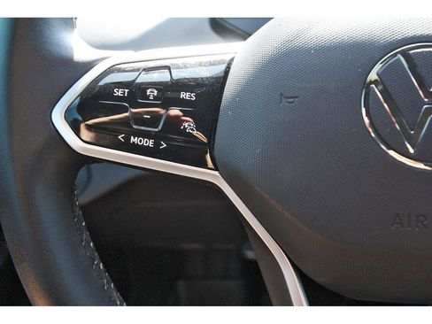 Used 2023 Volkswagen ID.4 Pro S Plus image 17