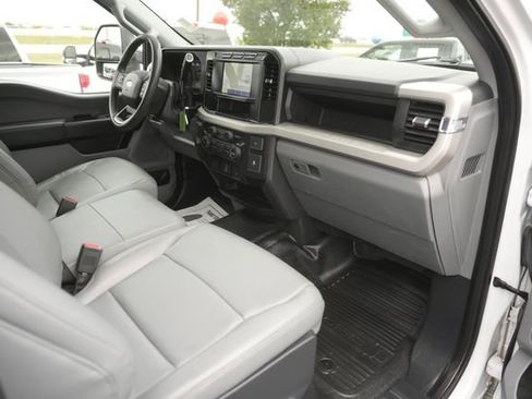Used 2023 Ford F250 XL image 18