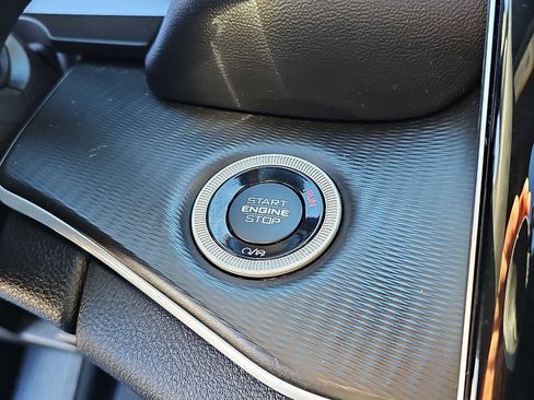 Used 2023 Jeep Grand Cherokee L Laredo image 28