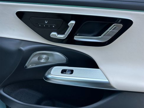New 2025 Mercedes-Benz E 350 Sedan image 18