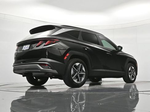 Used 2025 Hyundai Tucson SEL FWD image 40