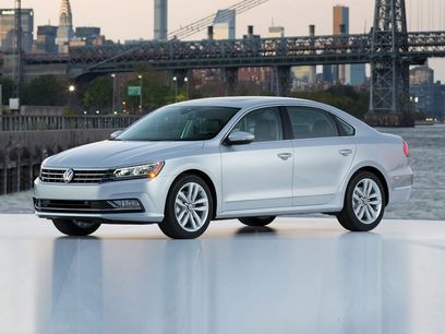 Used 2017 Volkswagen Passat 1.8T SE
