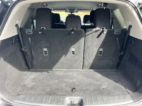 Certified 2024 Nissan Pathfinder SV image 37