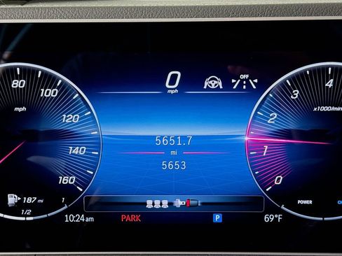 Used 2025 Mercedes-Benz GLE 450 4MATIC Coupe image 13