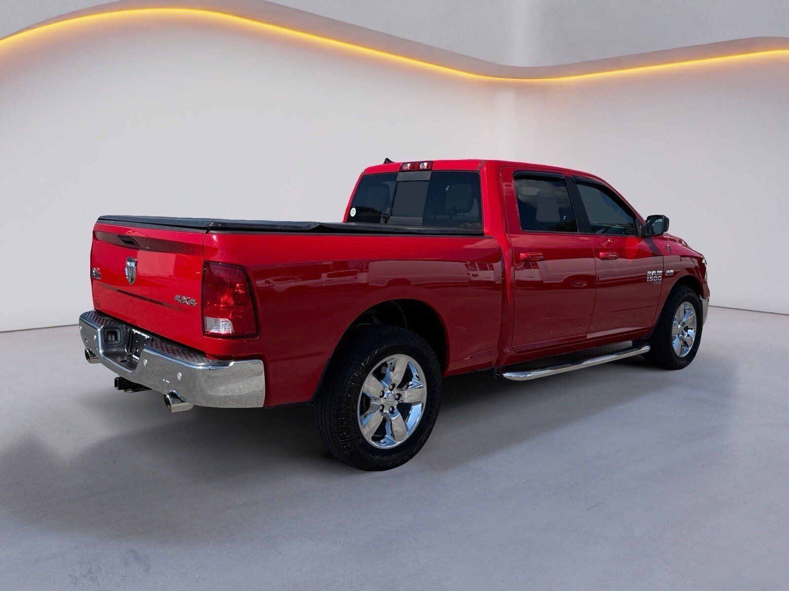 Used 2019 RAM 1500 Big Horn AWD/4WD image 3