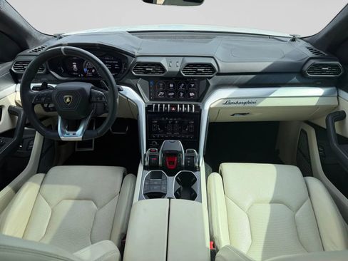 Used 2019 Lamborghini Urus AWD/4WD image 19