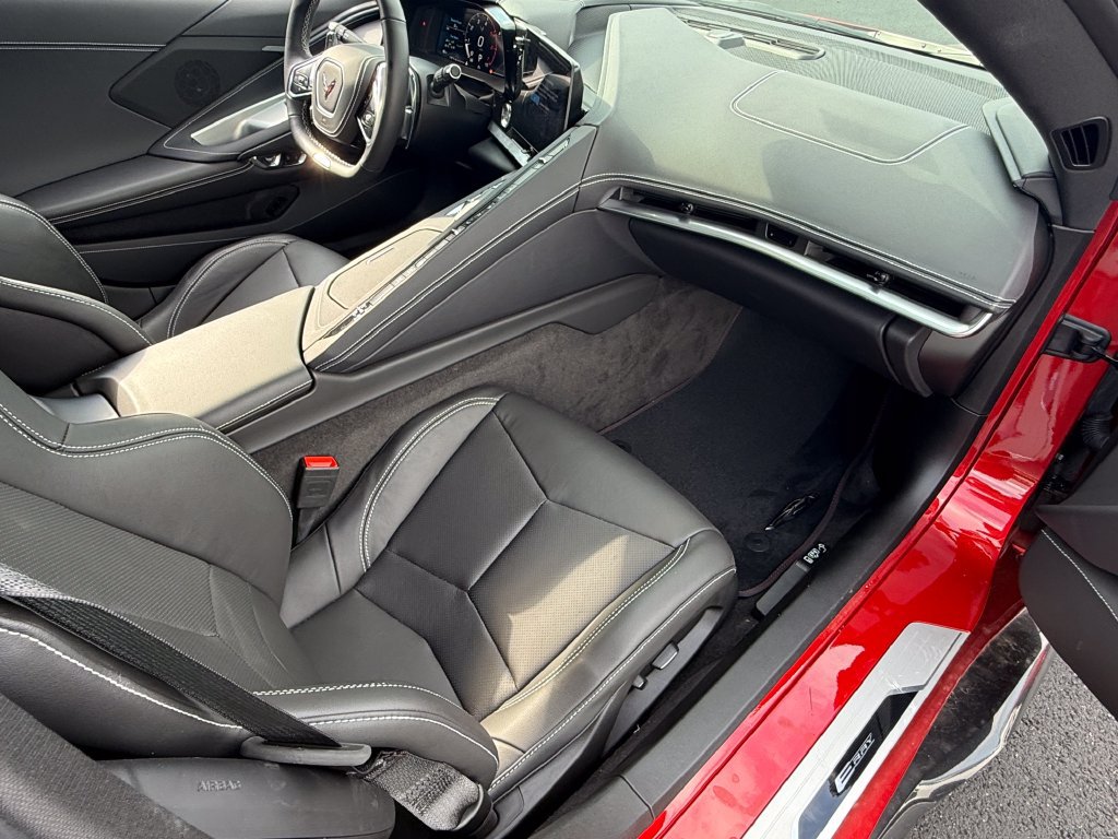 New 2025 Chevrolet Corvette E-Ray w/ Battery Protection Package AWD/4WD image 10