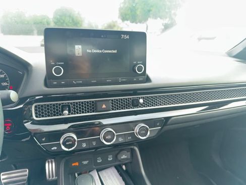Used 2025 Honda Civic Sport image 7
