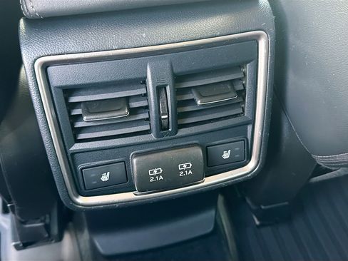 Used 2020 Subaru Forester Touring image 21