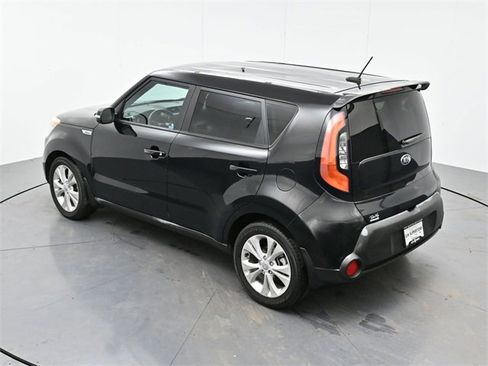Used 2014 Kia Soul + image 32