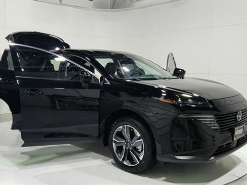 Certified 2025 Nissan Murano SV image 10