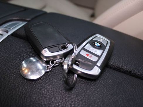 Used 2012 BMW 640i Convertible image 13