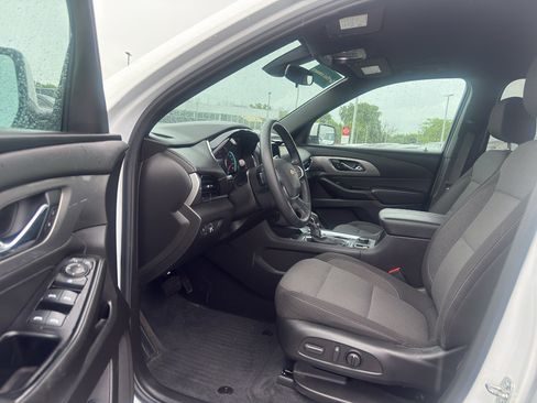 Certified 2023 Chevrolet Traverse LT AWD/4WD image 12