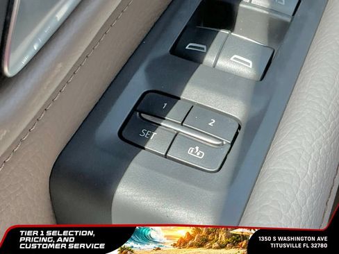 Used 2024 GMC Yukon XL Denali RWD image 41