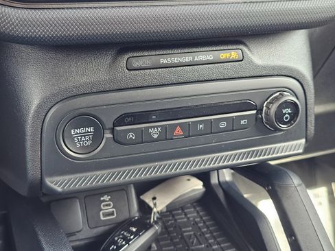 Used 2025 Ford Bronco Sport Badlands image 35