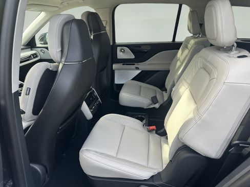 New 2026 Lincoln Aviator Reserve image 10