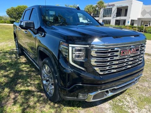 Certified 2023 GMC Sierra 1500 Denali w/ Denali Reserve Package AWD/4WD image 3