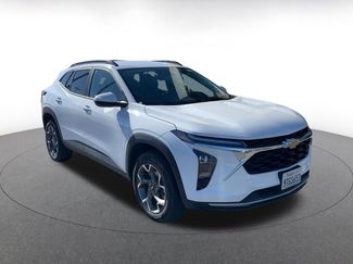 Used 2025 Chevrolet Trax LT w/ LT Convenience Package video 1