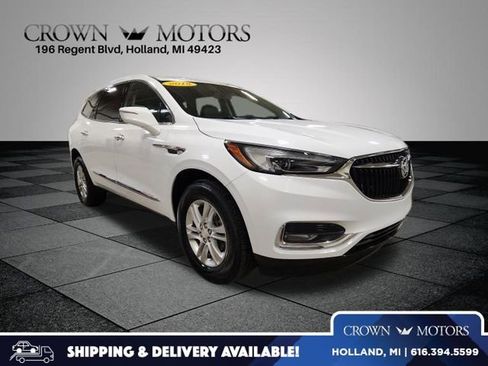 Used 2018 Buick Enclave Essence image 1