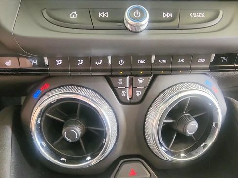 Used 2018 Chevrolet Camaro ZL1 RWD image 22