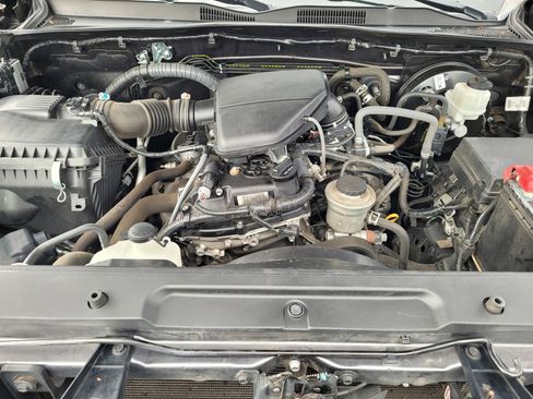 Used 2019 Toyota Tacoma SR5 image 20