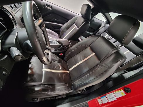 Used 2011 Ford Mustang GT Premium w/ Electronics Pkg image 23