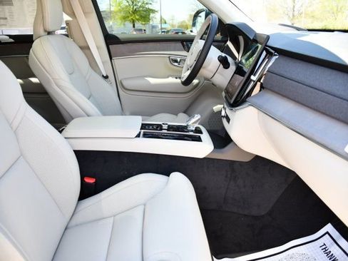 New 2026 Volvo XC90 B6 Ultra w/ Protection Package AWD/4WD image 30