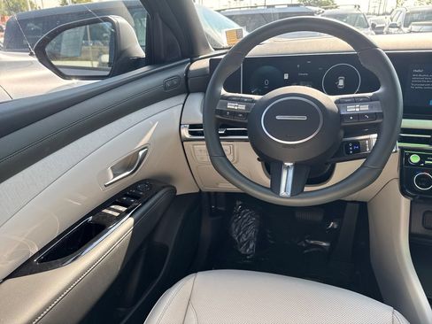 Certified 2026 Hyundai Tucson Limited AWD/4WD image 29