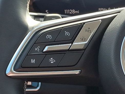 Used 2025 Buick Envision Sport Touring image 21