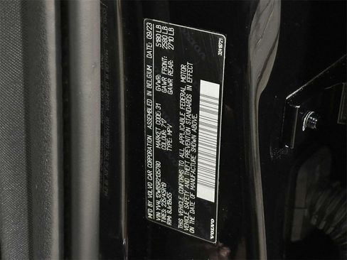 Used 2024 Volvo V60 B5 Cross Country Ultimate image 30