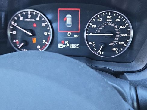 Certified 2024 Subaru Crosstrek 2.0i Premium AWD/4WD image 3