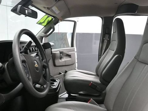 Used 2024 Chevrolet Express 3500 LS RWD image 20