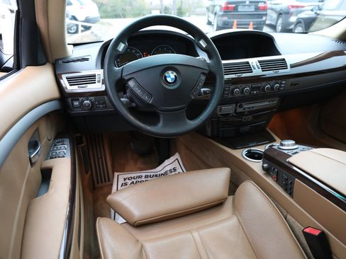 Used 2008 BMW 750i image 18