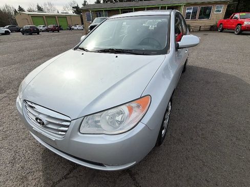 Used 2010 Hyundai Elantra GLS FWD image 7