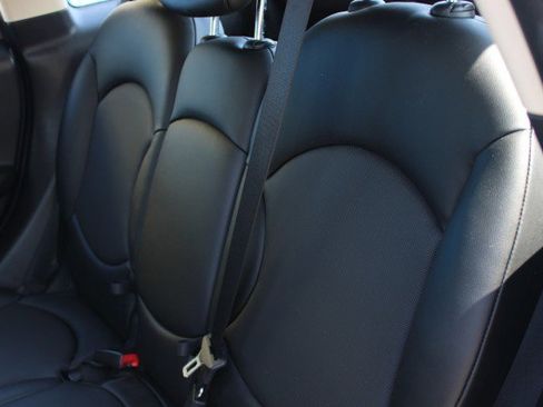 Used 2016 MINI Cooper Countryman image 11